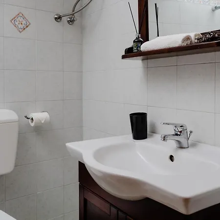 Small In Grotta Naxos Apartment Naxos City