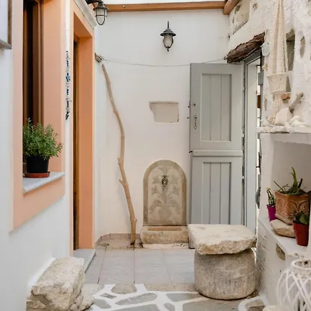 Small In Grotta Naxos